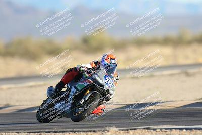 media/Dec-07-2025-CVMA (Sun) [[3e7d2de5dc]]/Race 18-Formula Twins-Formula 40 UL/